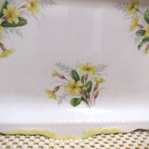 Royal Albert Yellow Primrose 11.5" Sandwich Tray Platter Bone China England - Picture 4 of 6
